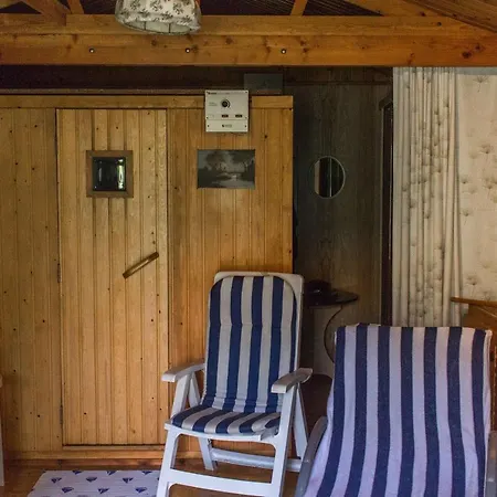't Hemelke Vakantiehuisje メネン